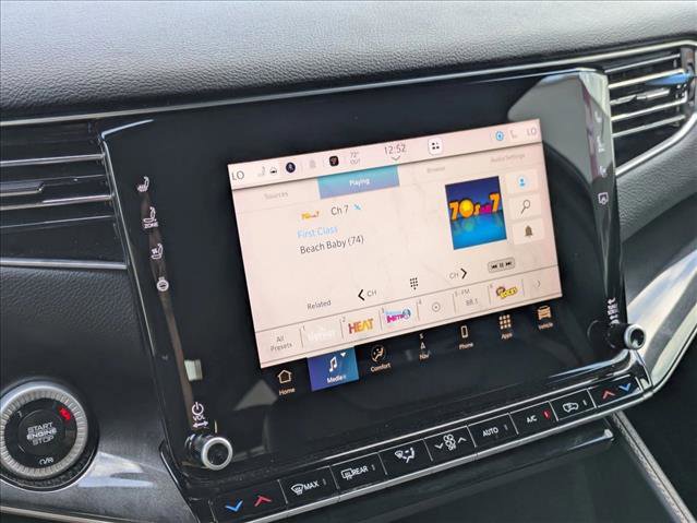 Used 2024 Jeep Wagoneer L 2WD w/ Premium Group I image 12