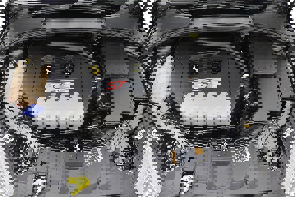 Used 2018 Ford Focus ST w/ Equipment Group 402A image 34