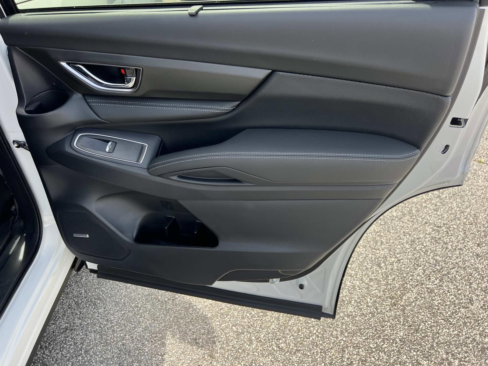 Certified 2025 Subaru Ascent Limited w/ Popular Package #2 image 16