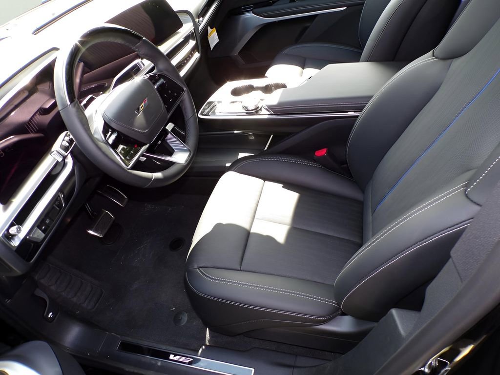 New 2026 Cadillac Lyriq V image 6