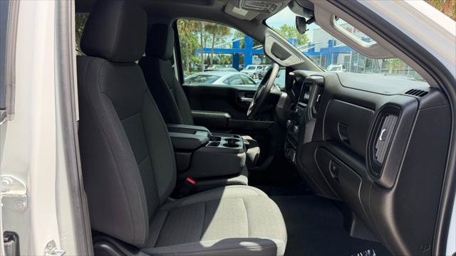 Used 2025 Chevrolet Silverado 1500 Custom w/ Turbomax Blackout Package RWD image 23