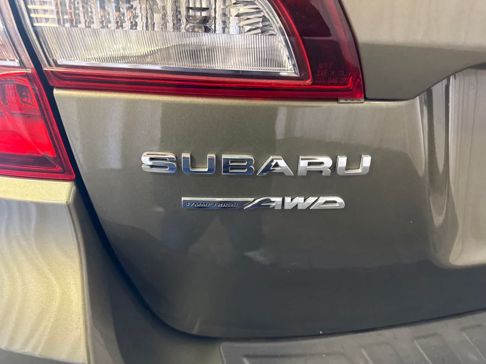 Used 2015 Subaru Outback 2.5i Limited w/ Protection Package #1 AWD/4WD image 9