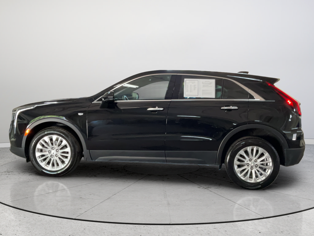 Certified 2024 Cadillac XT4 Luxury FWD image 10