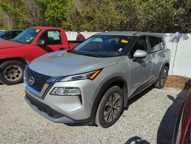 Certified 2023 Nissan Rogue SV image 2