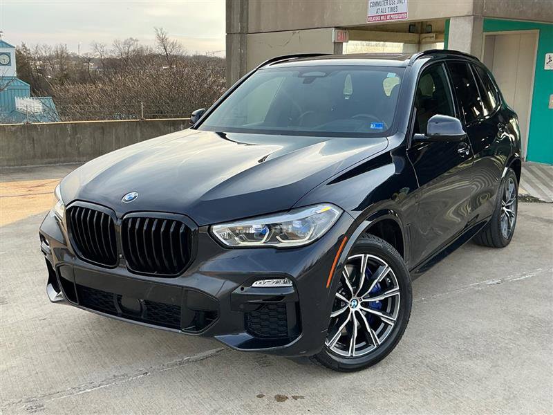 Used 2019 BMW X5 xDrive50i w/ M Sport Package image 3