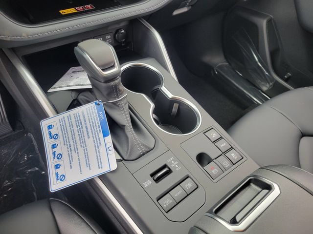 New 2026 Toyota Highlander XLE AWD/4WD image 13