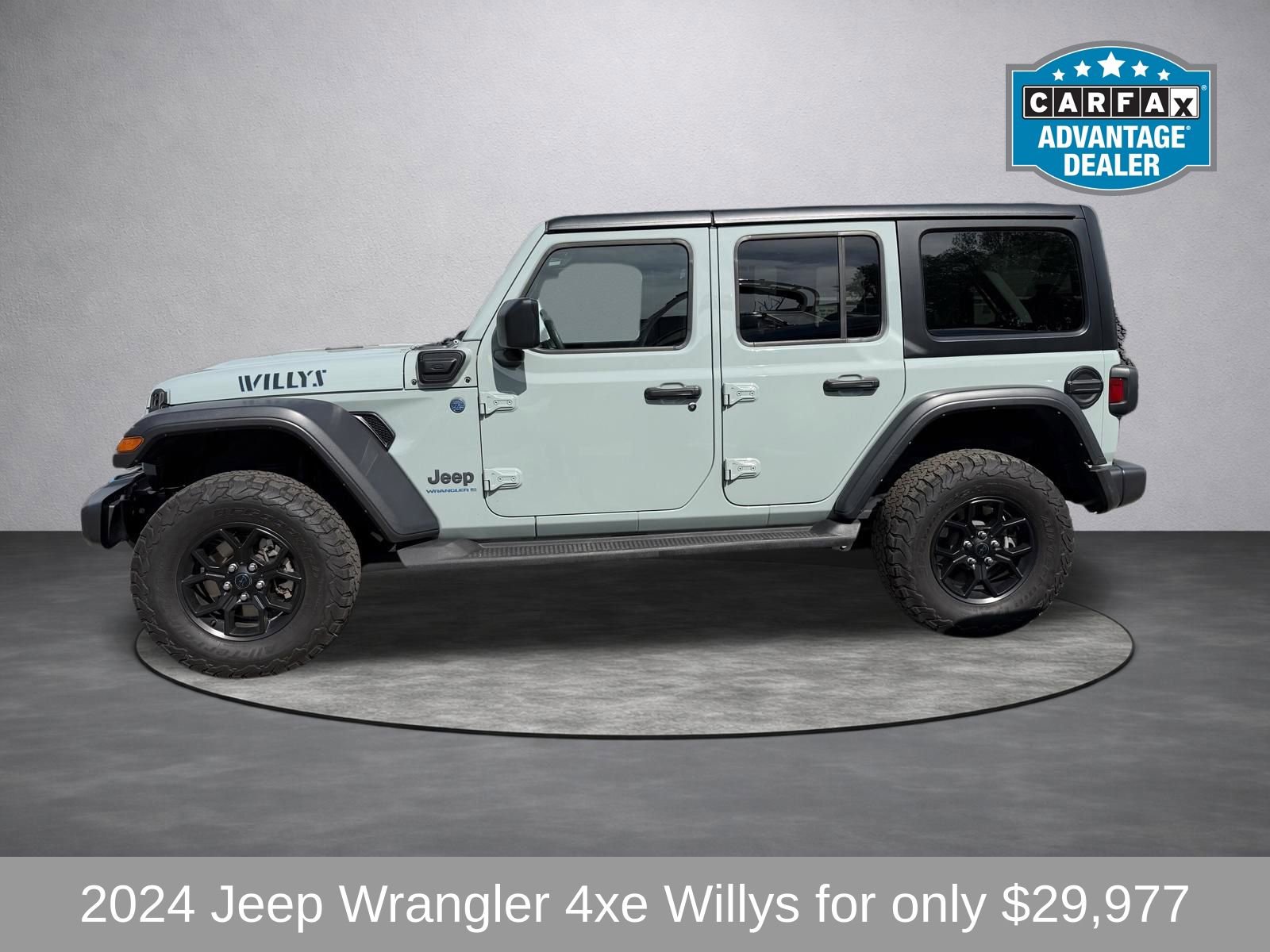 Used 2024 Jeep Wrangler Unlimited AWD/4WD image 7