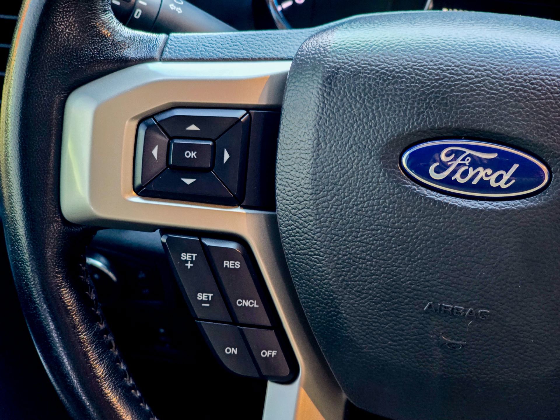 Used 2022 Ford F250 Lariat w/ Lariat Ultimate Package image 39