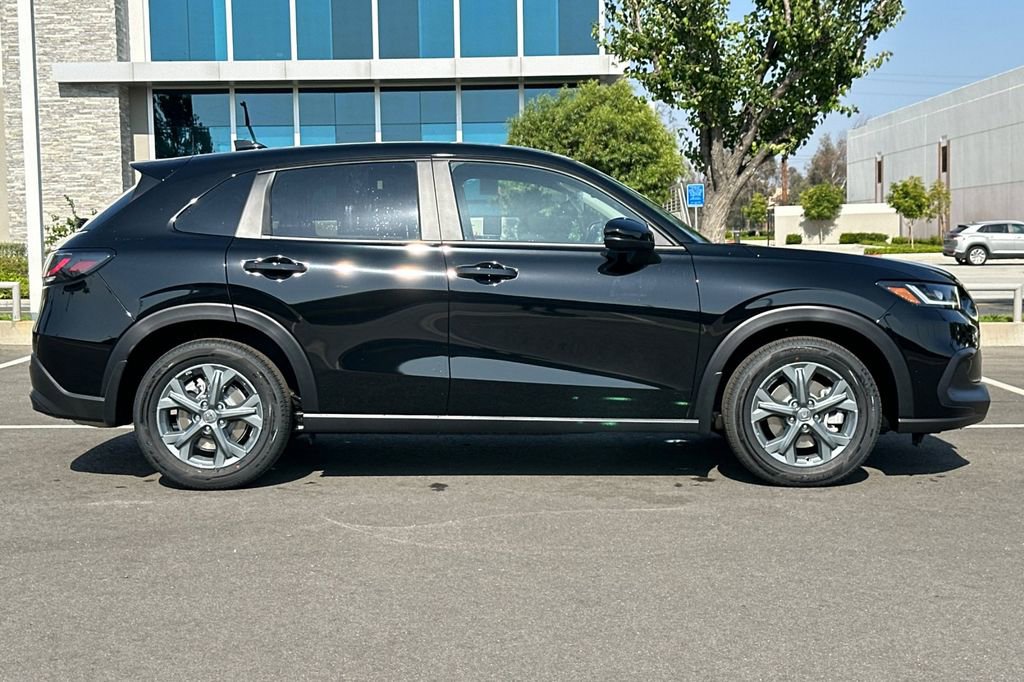 New 2026 Honda HR-V LX image 3