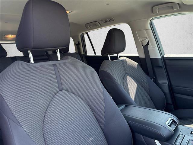 Certified 2021 Toyota Highlander L FWD image 25