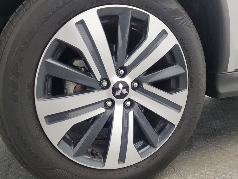 Used 2024 Mitsubishi Outlander Sport LE AWD/4WD image 31