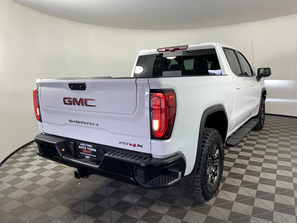 Used 2025 GMC Sierra 1500 AT4X image 3