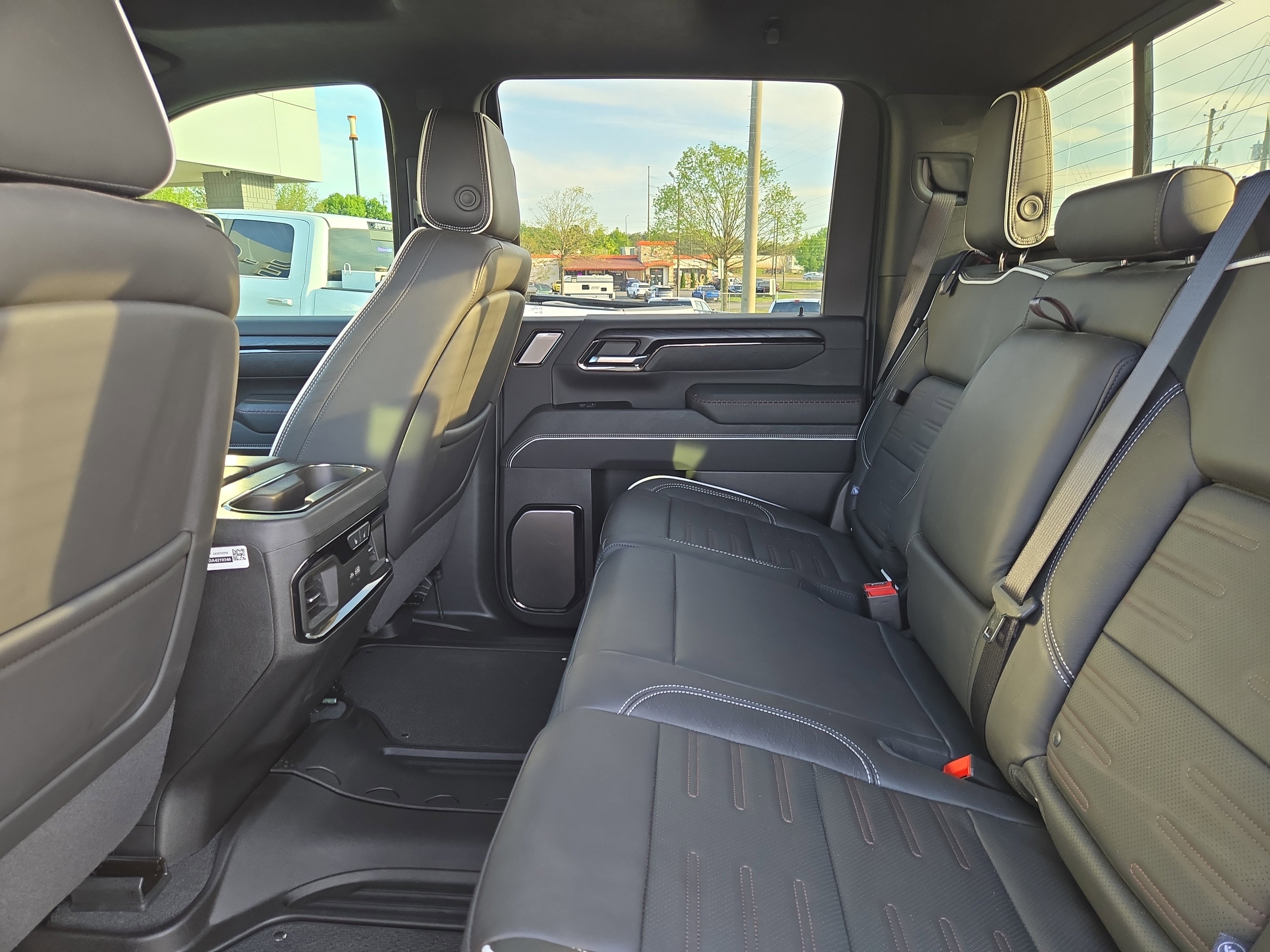 Used 2024 GMC Sierra 2500 AT4X image 13