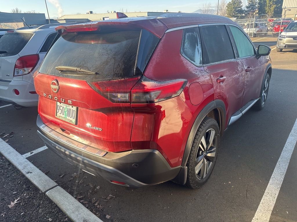 Used 2022 Nissan Rogue SL w/ SL Premium Package image 3