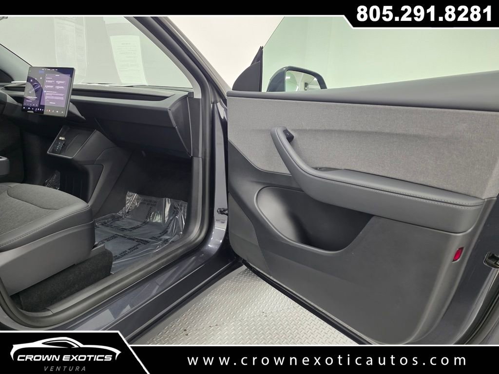 Used 2026 Tesla Model Y Long Range image 13
