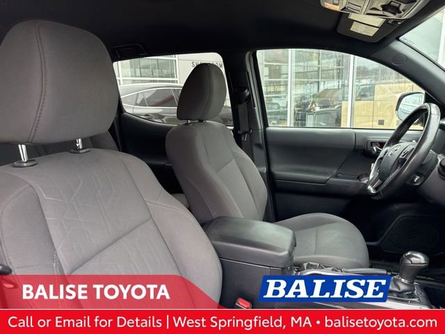 Used 2018 Toyota Tacoma TRD Off-Road w/ Technology Package image 34