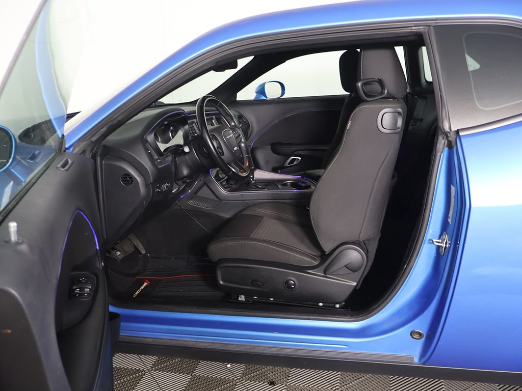 Used 2023 Dodge Challenger SXT RWD image 23