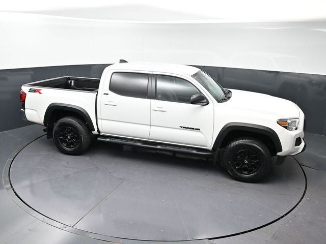 Used 2023 Toyota Tacoma SR5 AWD/4WD image 17
