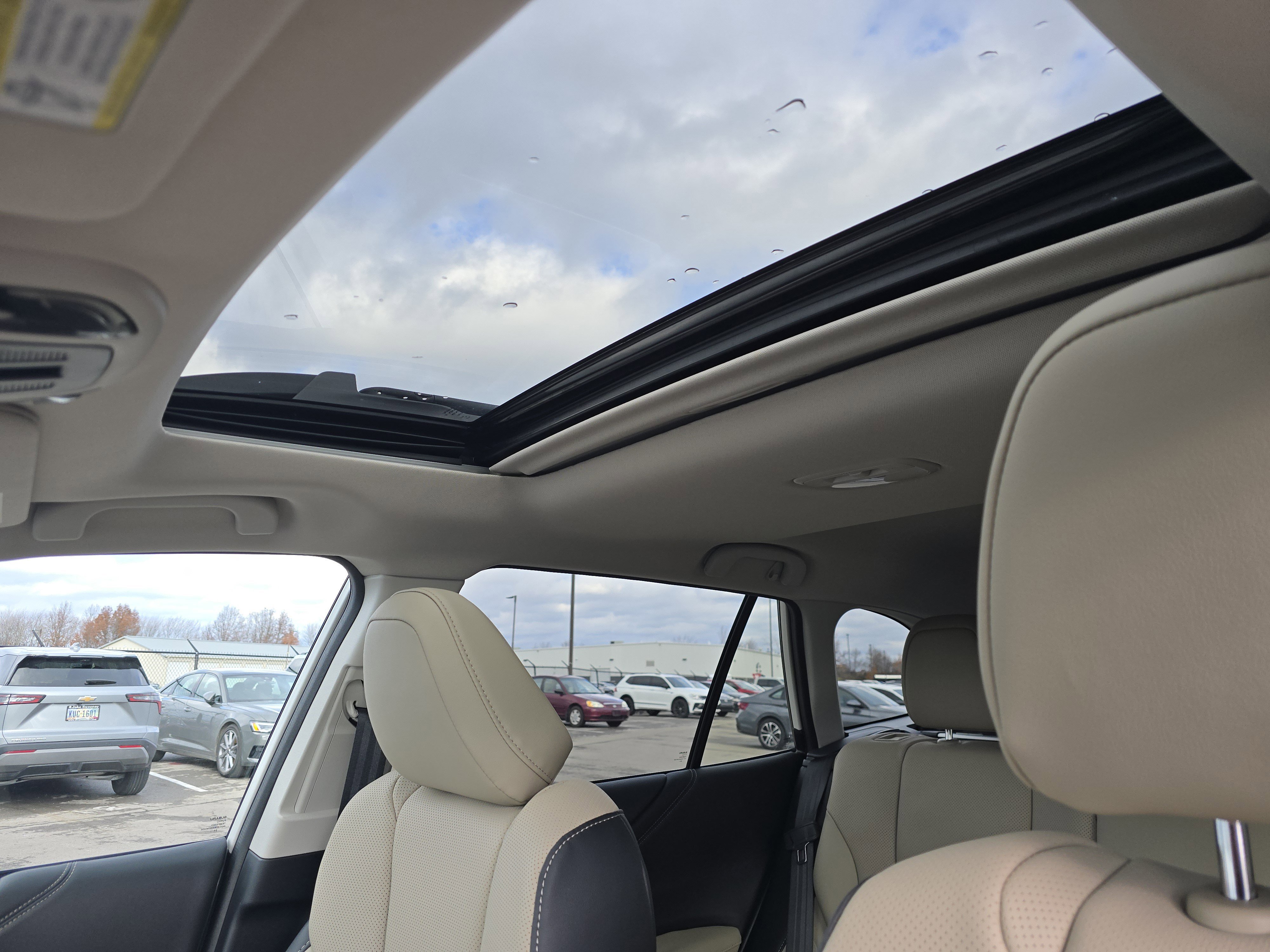 Certified 2025 Subaru Outback Limited w/ Popular Package #2 image 9