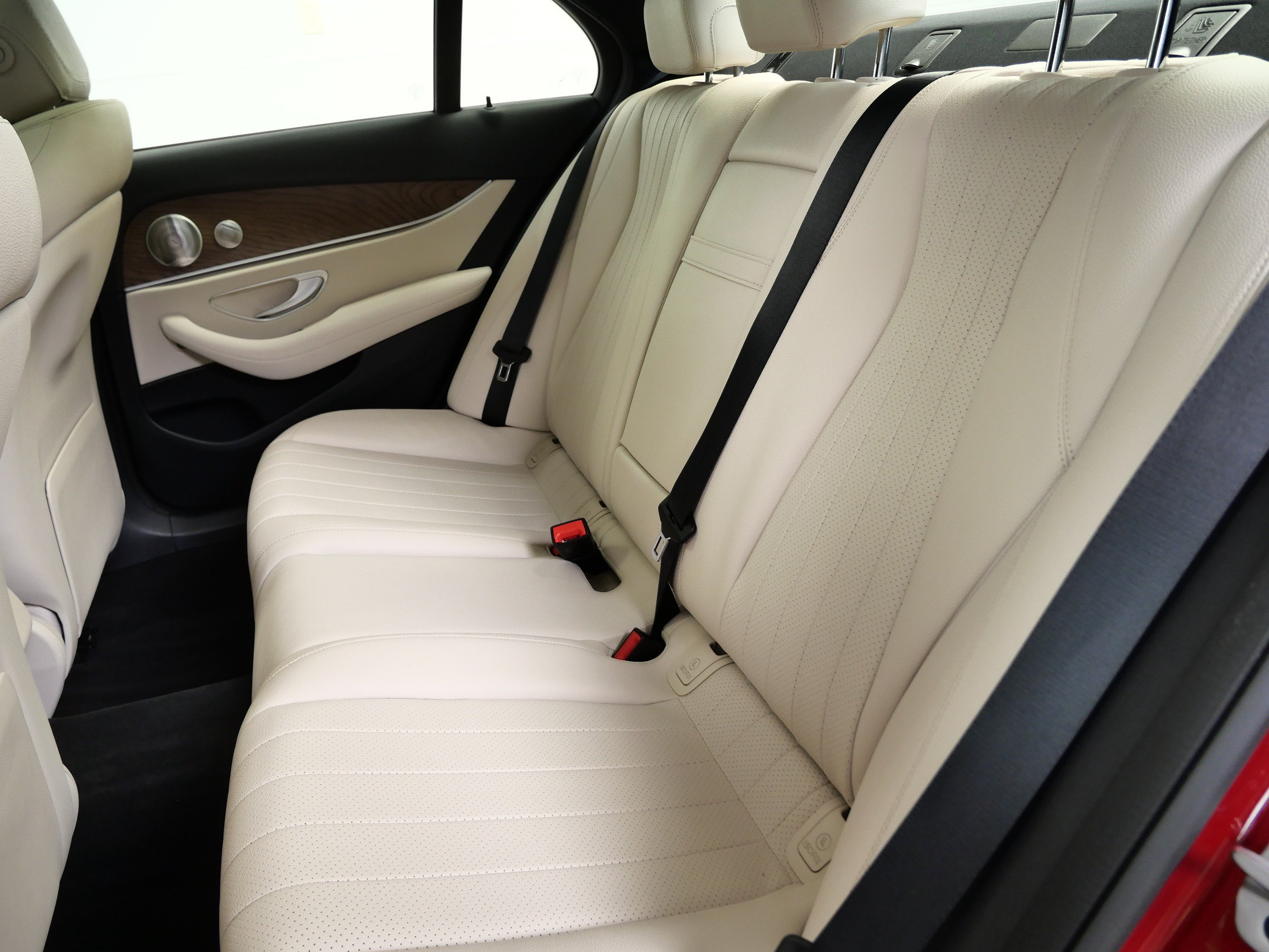 Used 2021 Mercedes-Benz E 350 4MATIC Sedan image 17