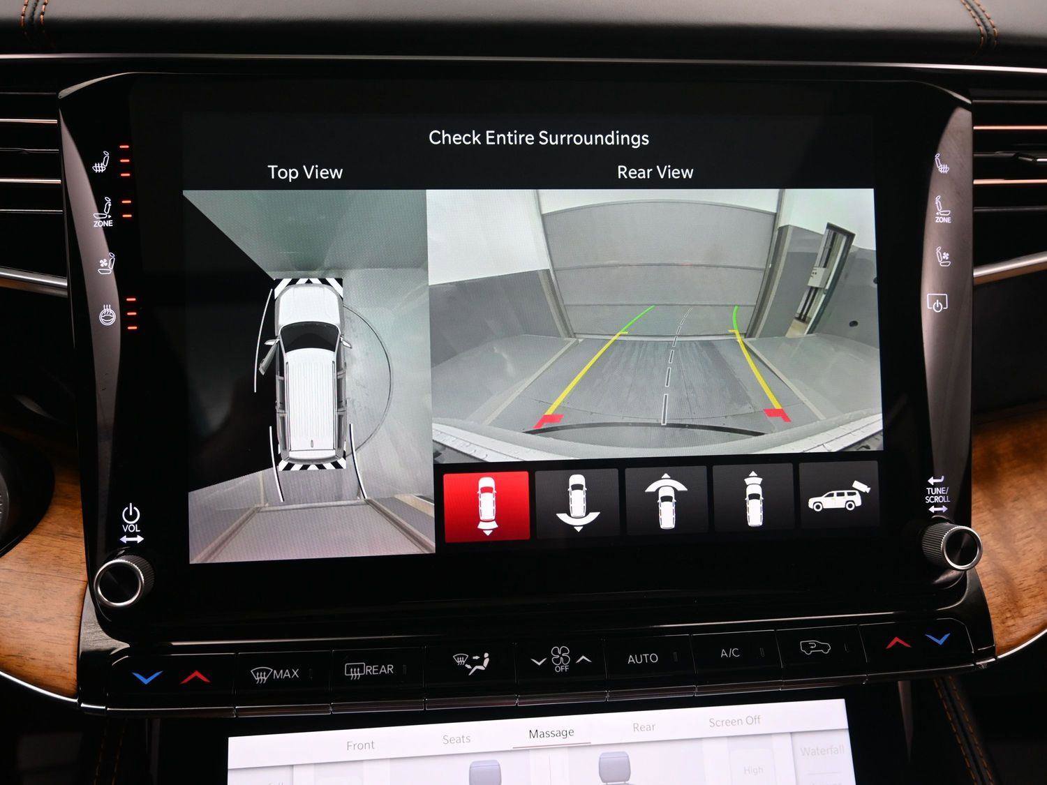 Used 2024 Jeep Grand Wagoneer Series III image 30