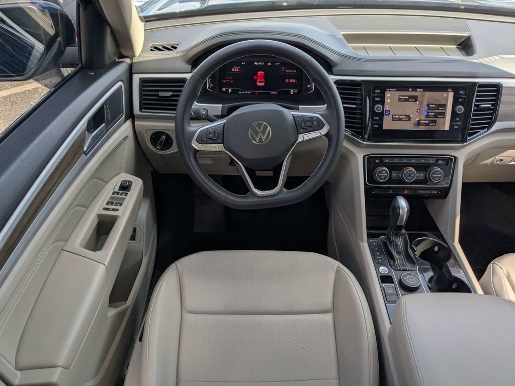 Used 2022 Volkswagen Atlas SEL AWD/4WD image 16
