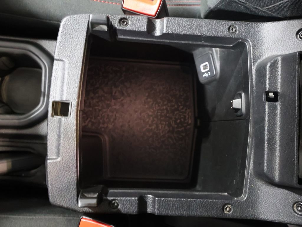 Certified 2020 Jeep Gladiator Rubicon w/ Cold Weather Group image 33