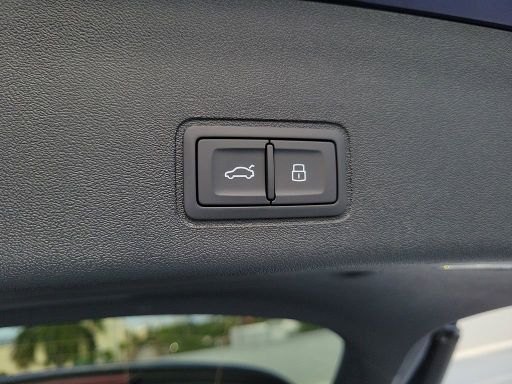New 2026 Audi Q3 quattro 2.0T AWD/4WD image 31