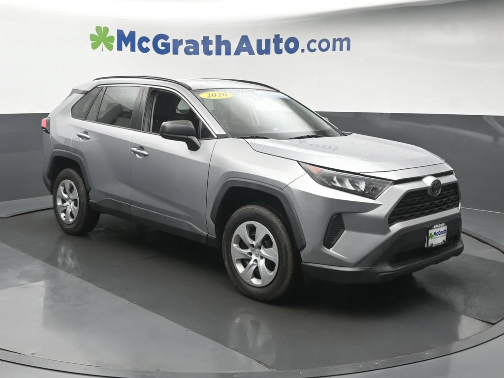 Used 2020 Toyota RAV4 LE FWD image 2