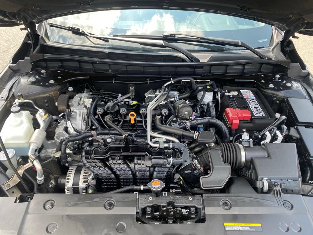 Certified 2025 Nissan Altima 2.5 SV FWD image 2