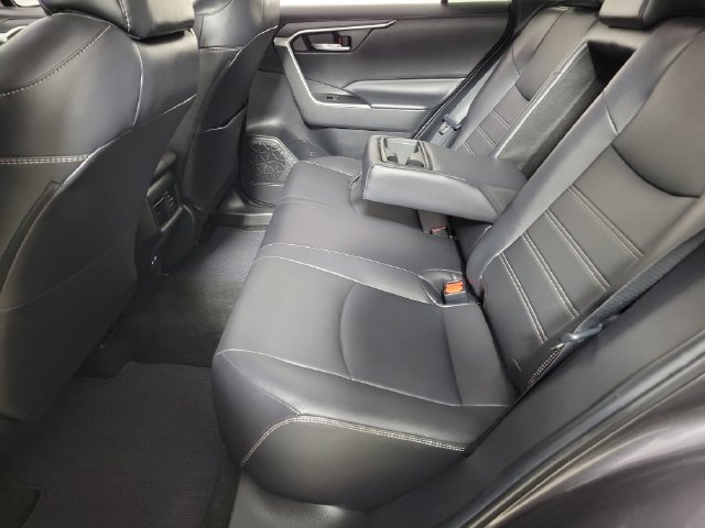 Used 2023 Toyota RAV4 XLE Premium FWD image 12