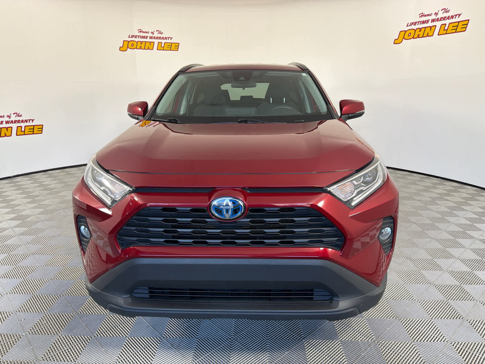 Used 2021 Toyota RAV4 XLE image 9