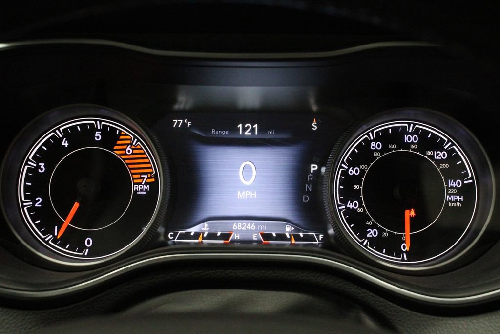 Used 2019 Jeep Cherokee Limited image 27