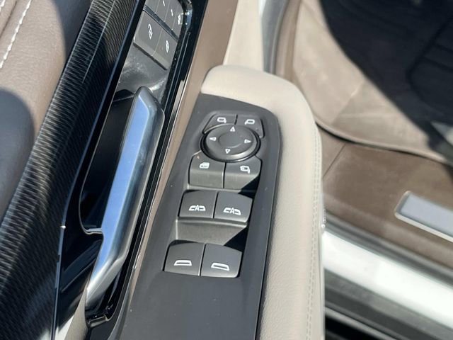 Used 2025 GMC Yukon XL Elevation w/ Elevation Premium Package image 27