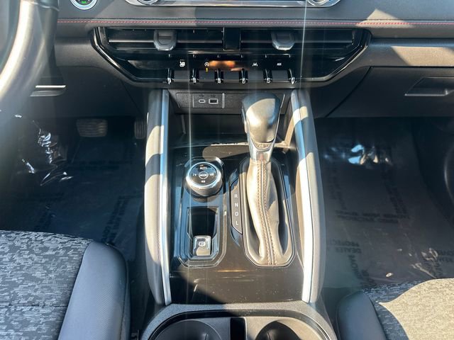 Used 2024 Chevrolet Colorado Z71 w/ Z71 Convenience Package 2 AWD/4WD image 25