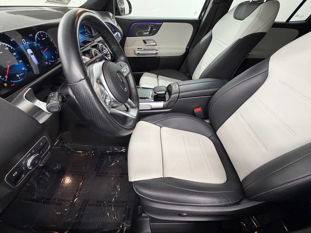 Used 2021 Mercedes-Benz GLB 250 image 24