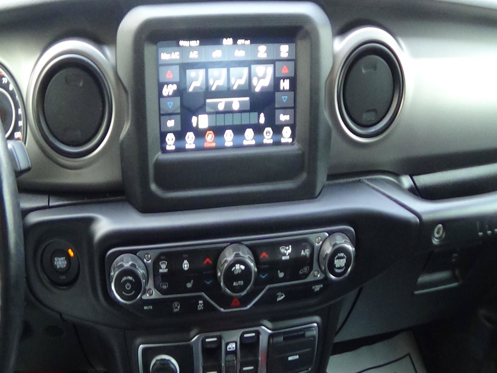 Certified 2019 Jeep Wrangler Unlimited Sport S AWD/4WD image 21