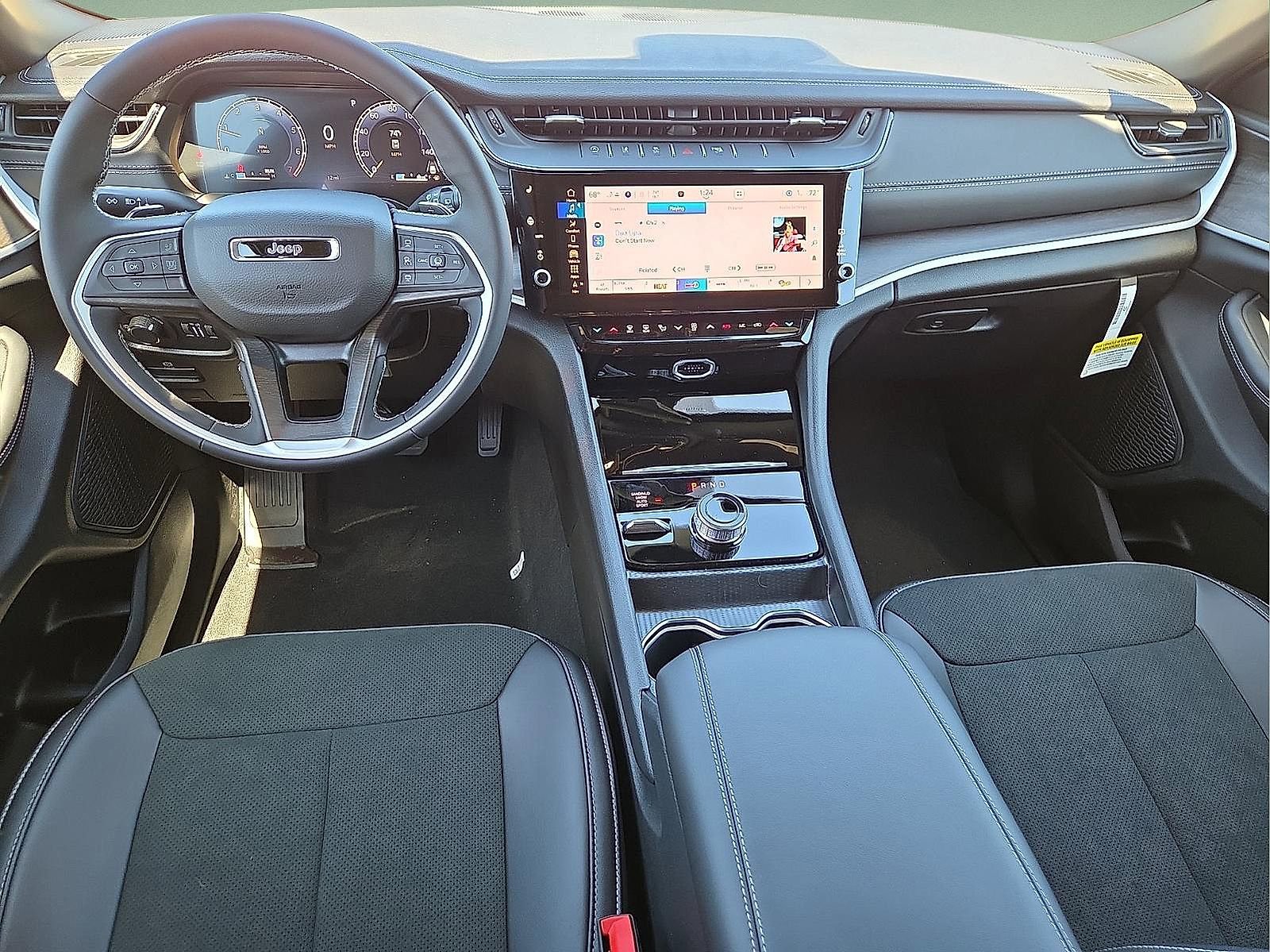 New 2026 Jeep Grand Cherokee L 4WD image 12