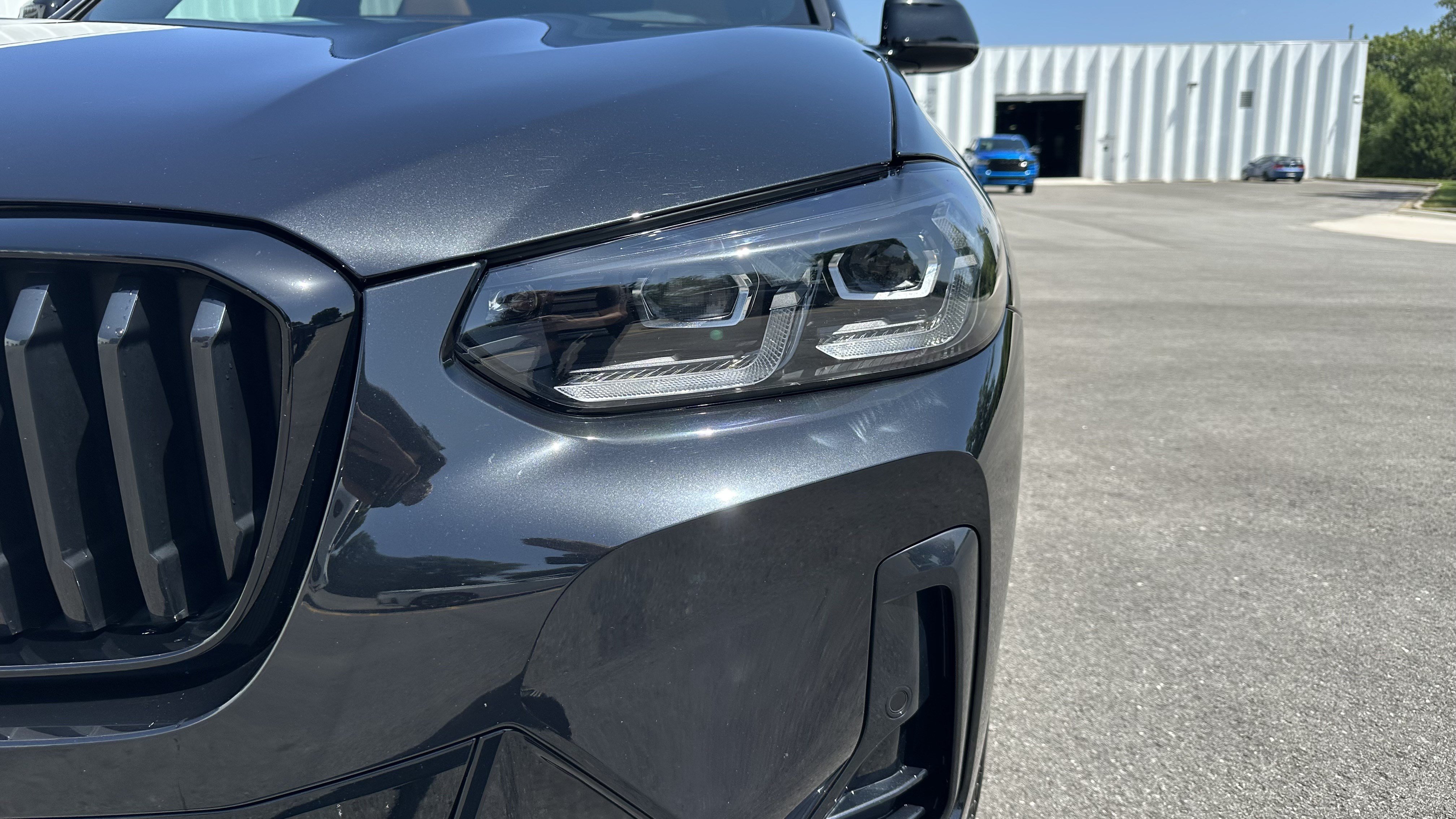 Used 2023 BMW X3 xDrive30i w/ M Sport Package AWD/4WD image 6