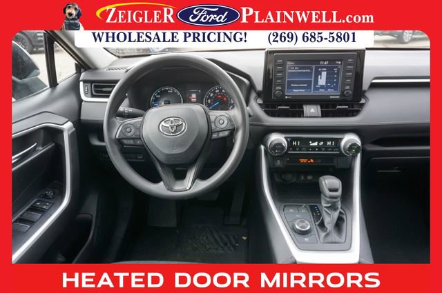 Used 2022 Toyota RAV4 XLE image 13
