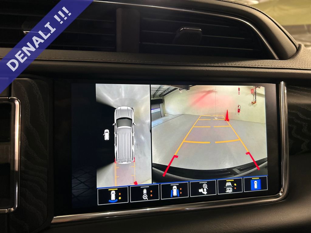 Used 2023 GMC Yukon Denali image 16