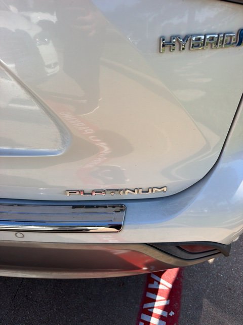 Used 2021 Toyota Highlander Platinum AWD/4WD image 9