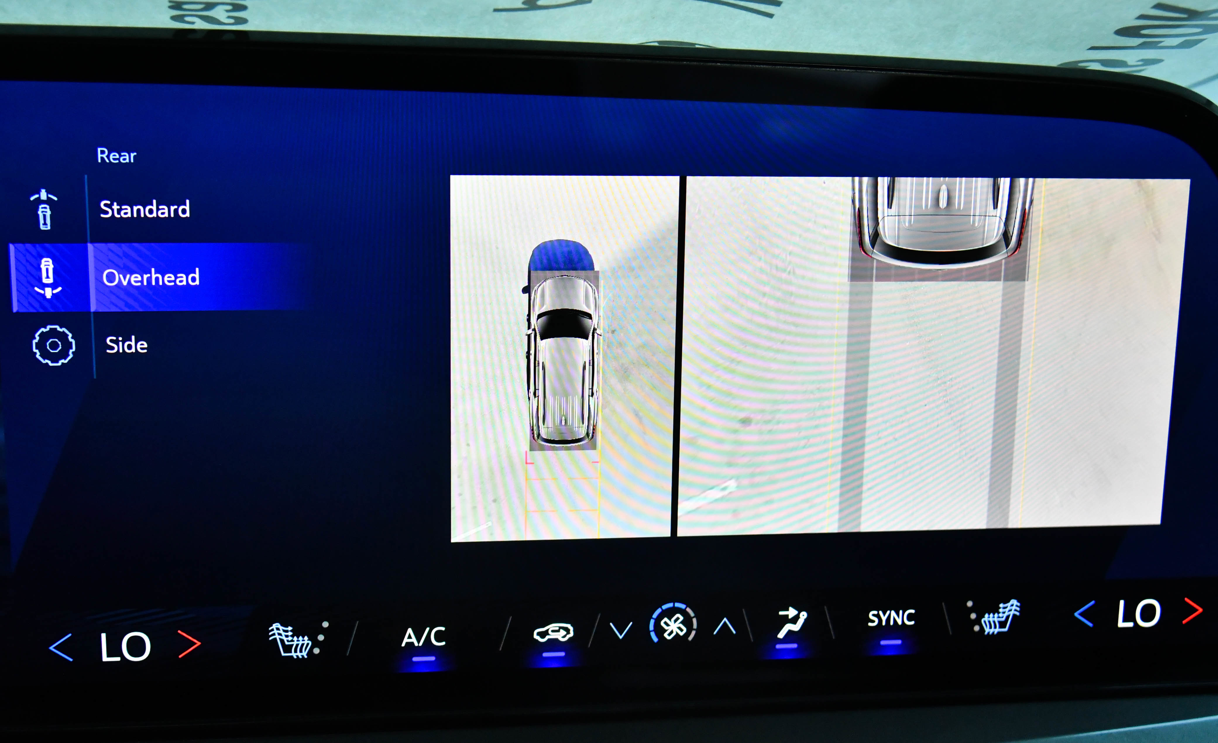 Used 2024 Chevrolet Traverse LT image 21