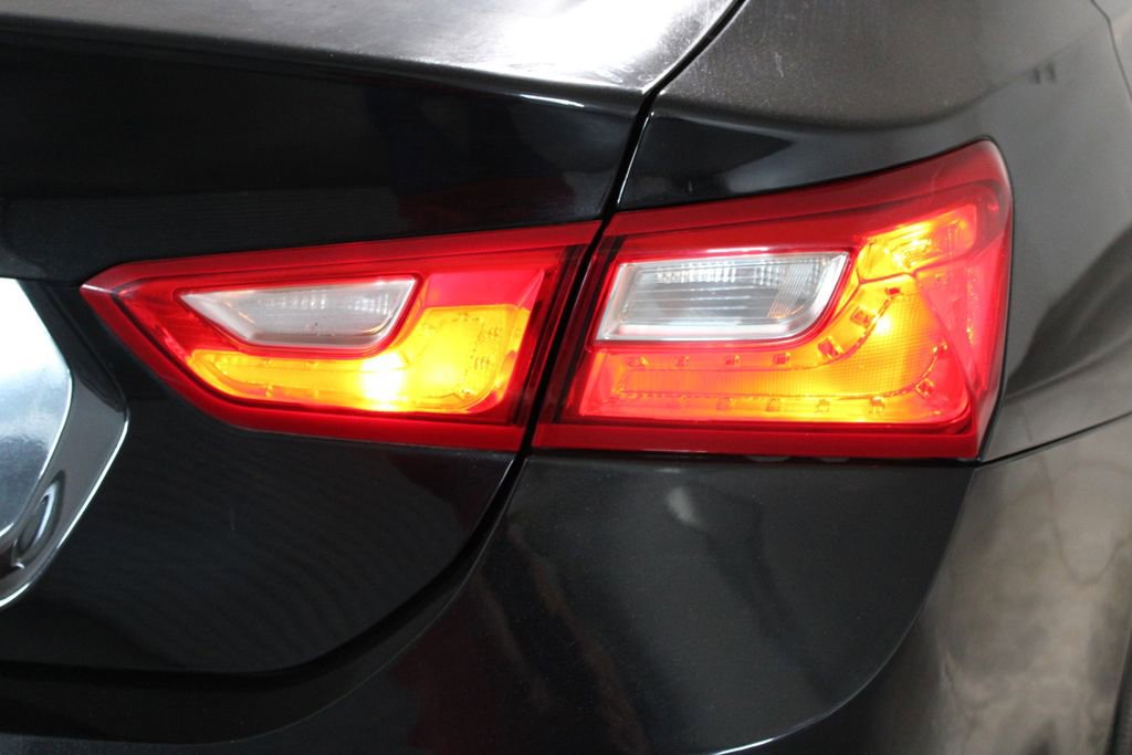 Used 2017 Chevrolet Malibu LS image 44