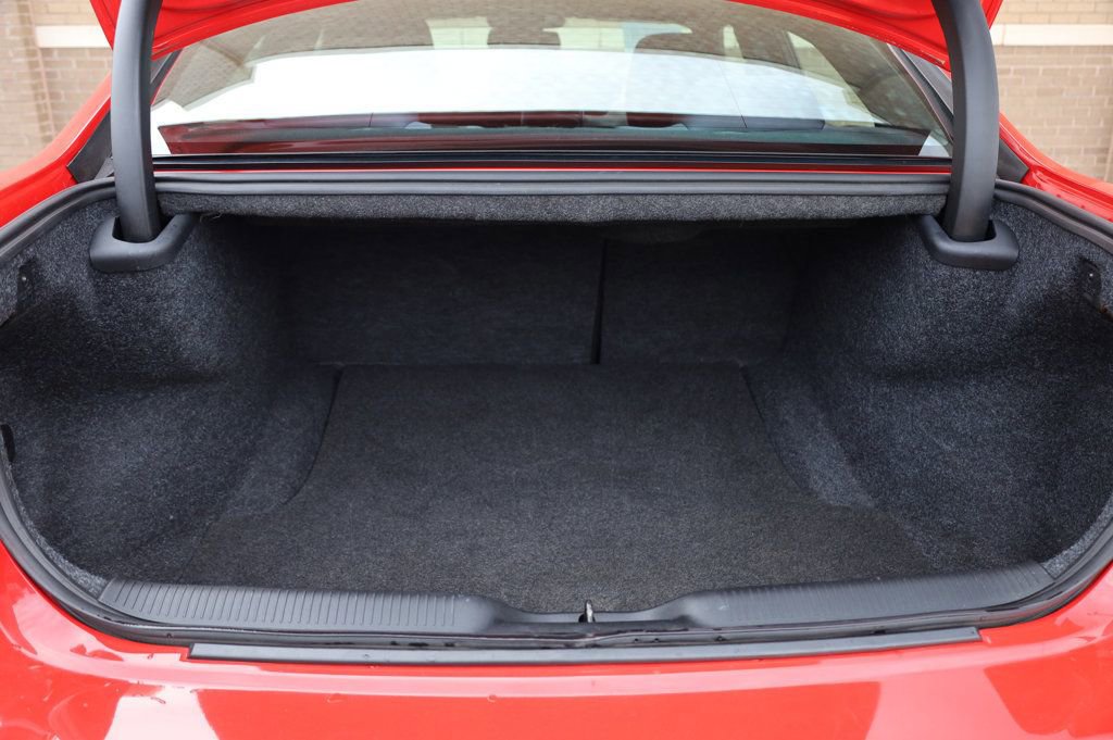 Used 2016 Dodge Charger SXT w/ Navigation & Travel Group image 11