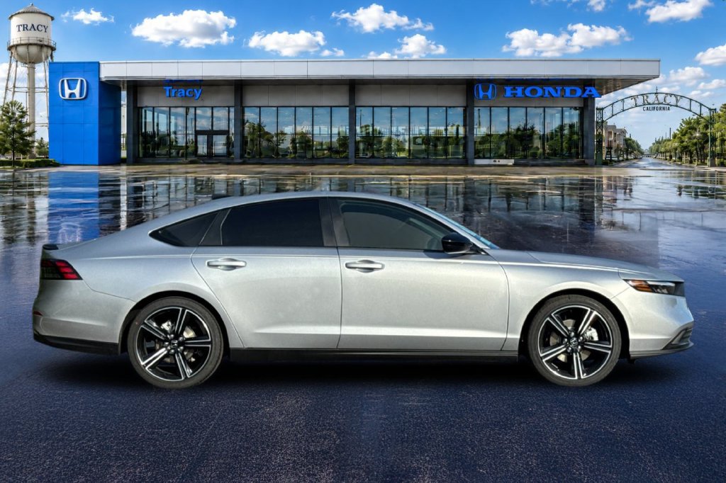 Used 2026 Honda Accord Sport image 4