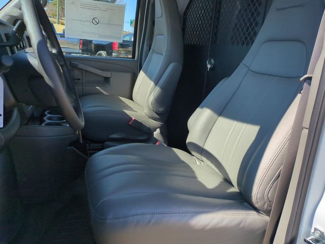 New 2025 Chevrolet Express 2500 Work Van w/ Driver Convenience Package image 11