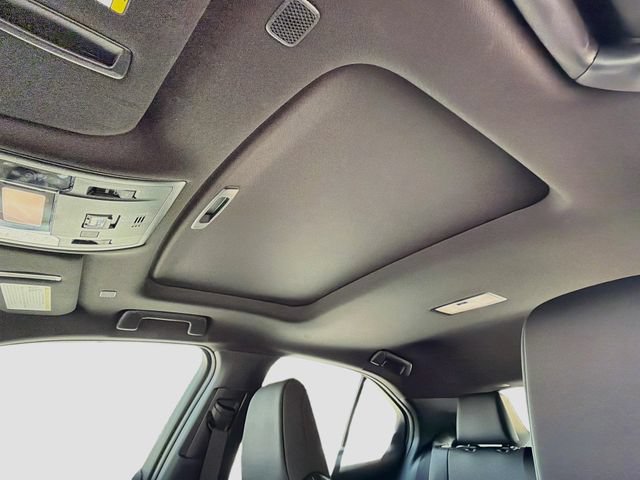Used 2025 Lexus UX 300h FWD image 26