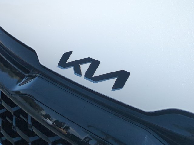 Certified 2025 Kia Sportage X-Pro Prestige AWD/4WD image 10