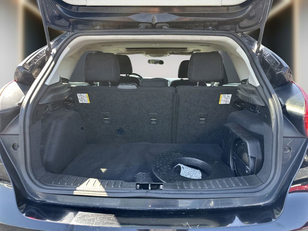 Used 2017 Ford Focus SEL image 10
